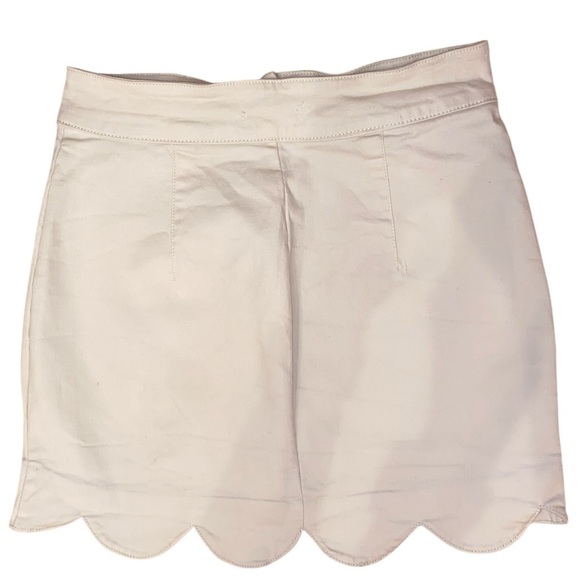 MI AMI by FRANCESCA Scalloped Hem Front Button Closure Mini Skirt Beige Size XS - Picture 2 of 6